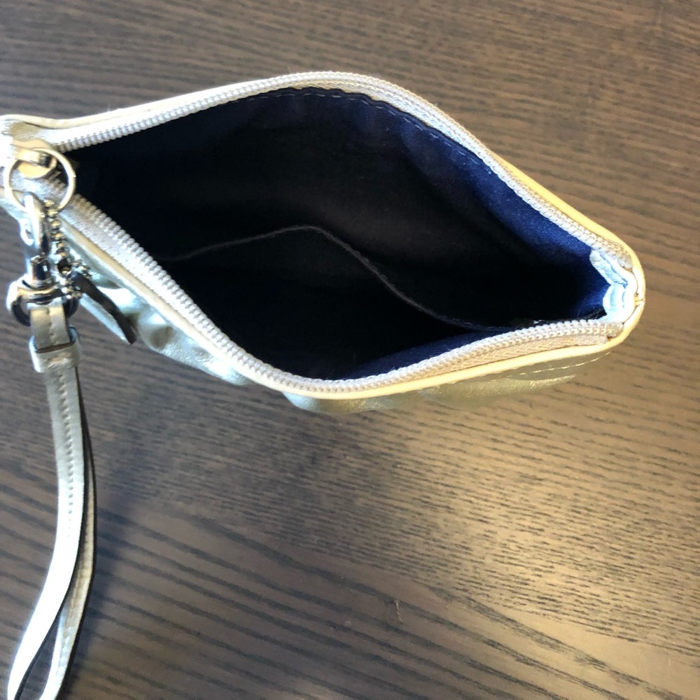 Pouch - Picture 2 of 2